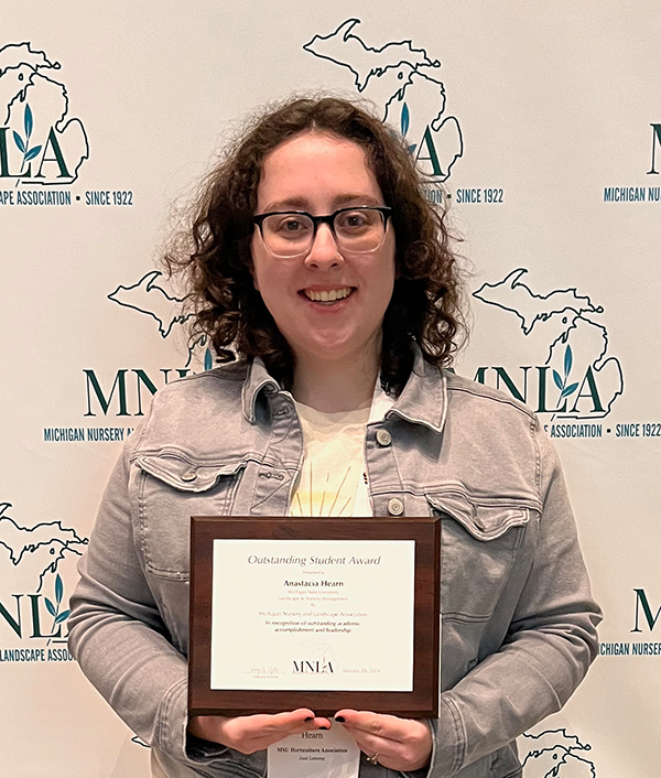 Anastacia Hearn headshot